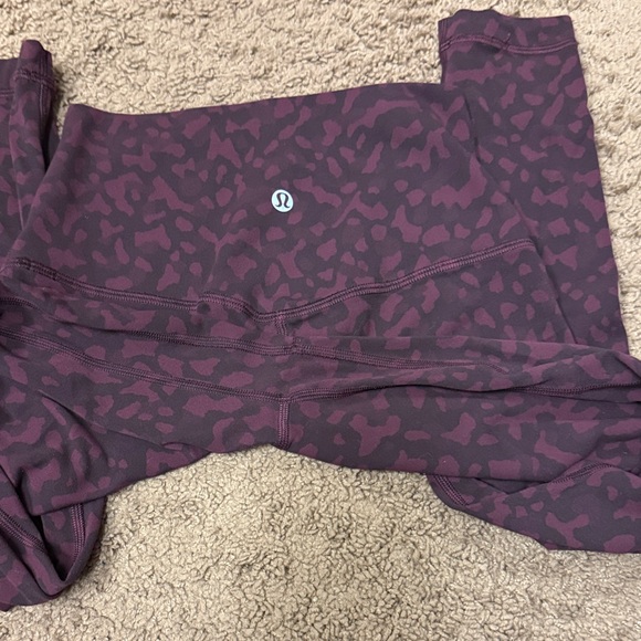 lululemon athletica Maroon Patterned Leggings - Picture 3 of 5